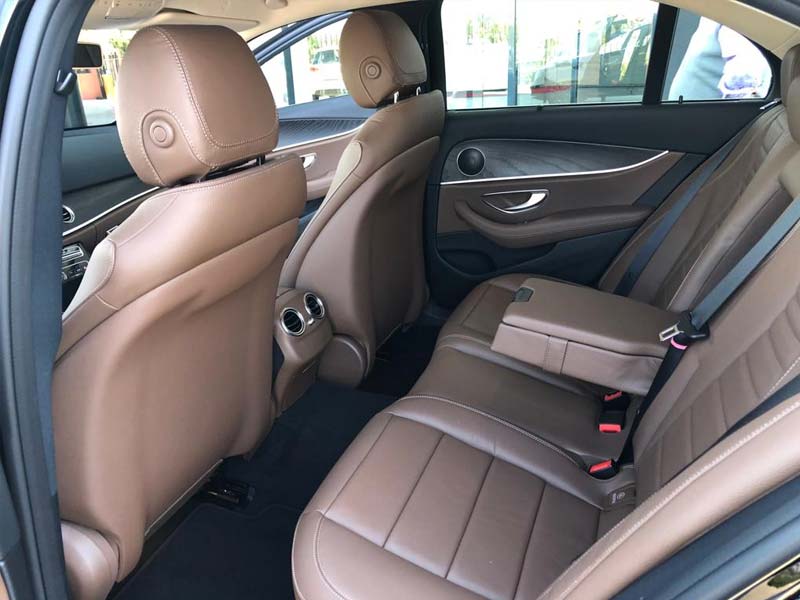 Luxury private driver Mercedes-Benz E-Class Fez Saïss airport transfer